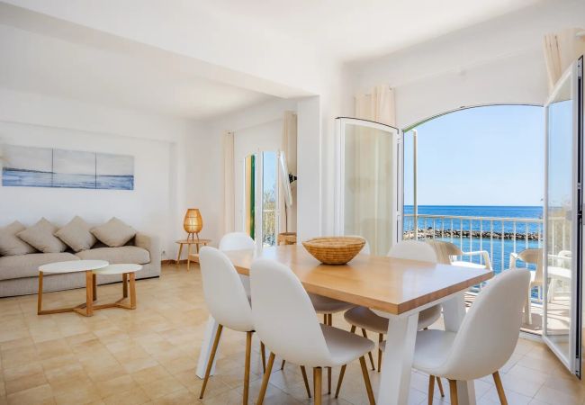  in Cala Bona - Duplex Voramar Seafront MHM- wifi gratis