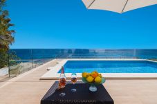 Chalet in Capdepera - Casa Carol on the rocks MHM-piscina,A/C,wifi grati